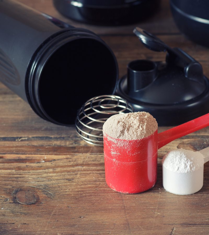 shaker bottle and protein powders